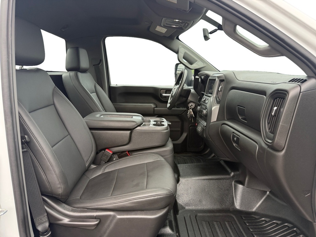 Photo 14 of this CHEVROLET SILVERADO 3500