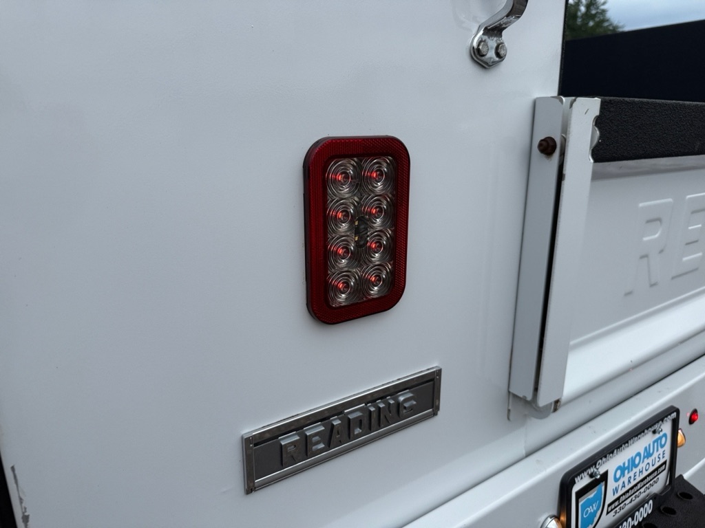 Photo 34 of this CHEVROLET SILVERADO 3500