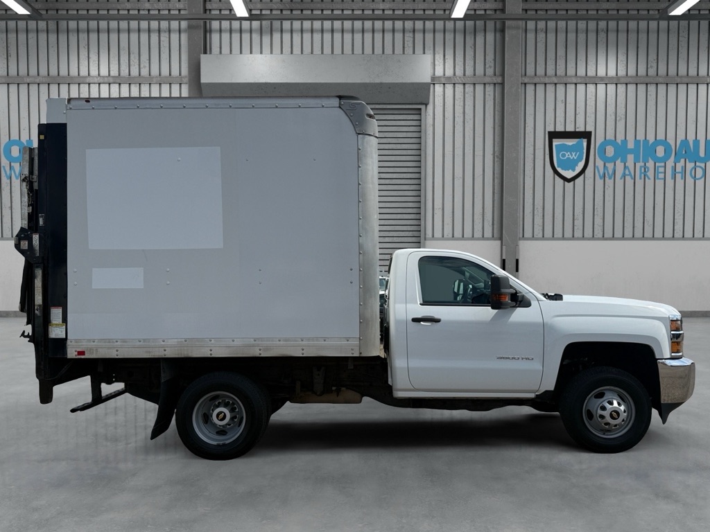 Photo 4 of this CHEVROLET SILVERADO 3500