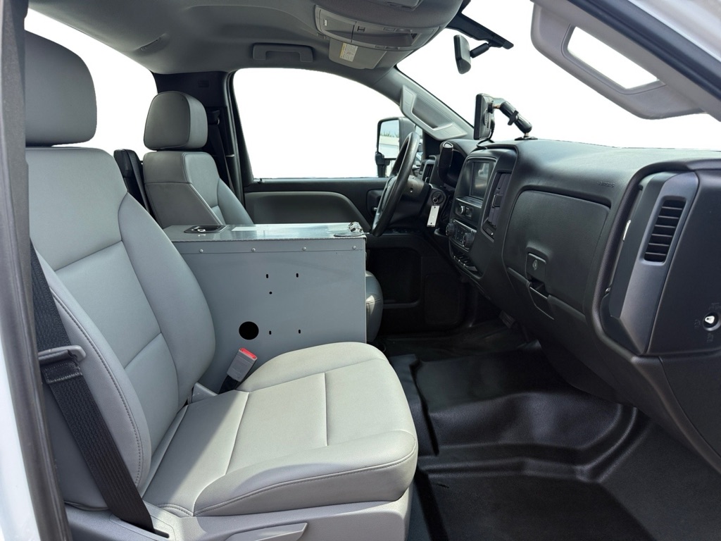 Photo 10 of this CHEVROLET SILVERADO 3500
