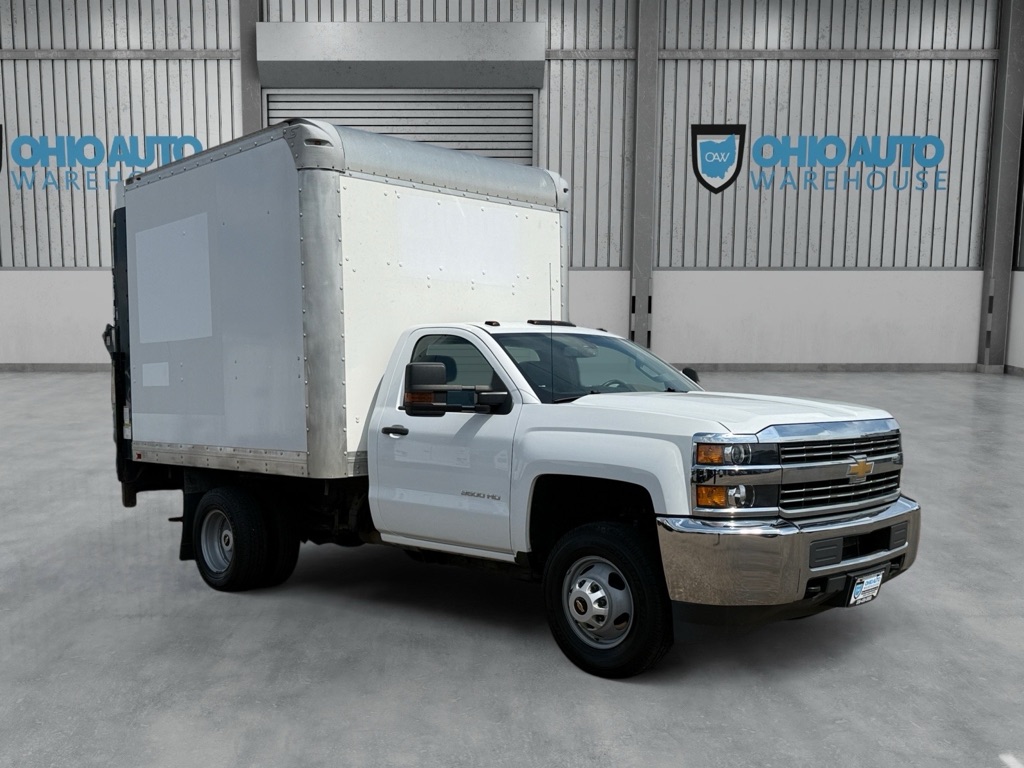 Photo 2 of this CHEVROLET SILVERADO 3500