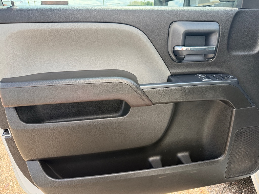 Photo 20 of this CHEVROLET SILVERADO 3500