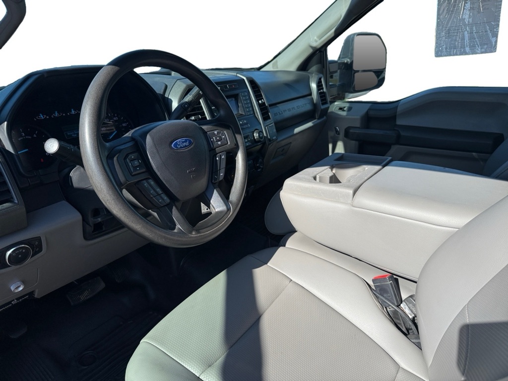 Photo 9 of this FORD F350
