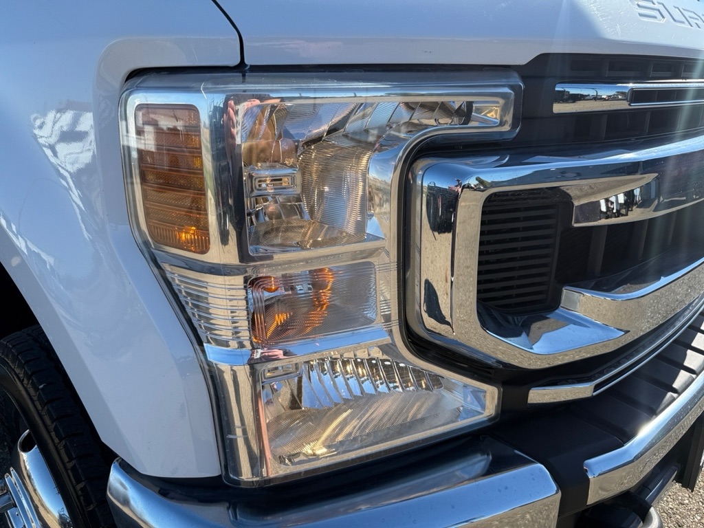 Photo 19 of this FORD F350
