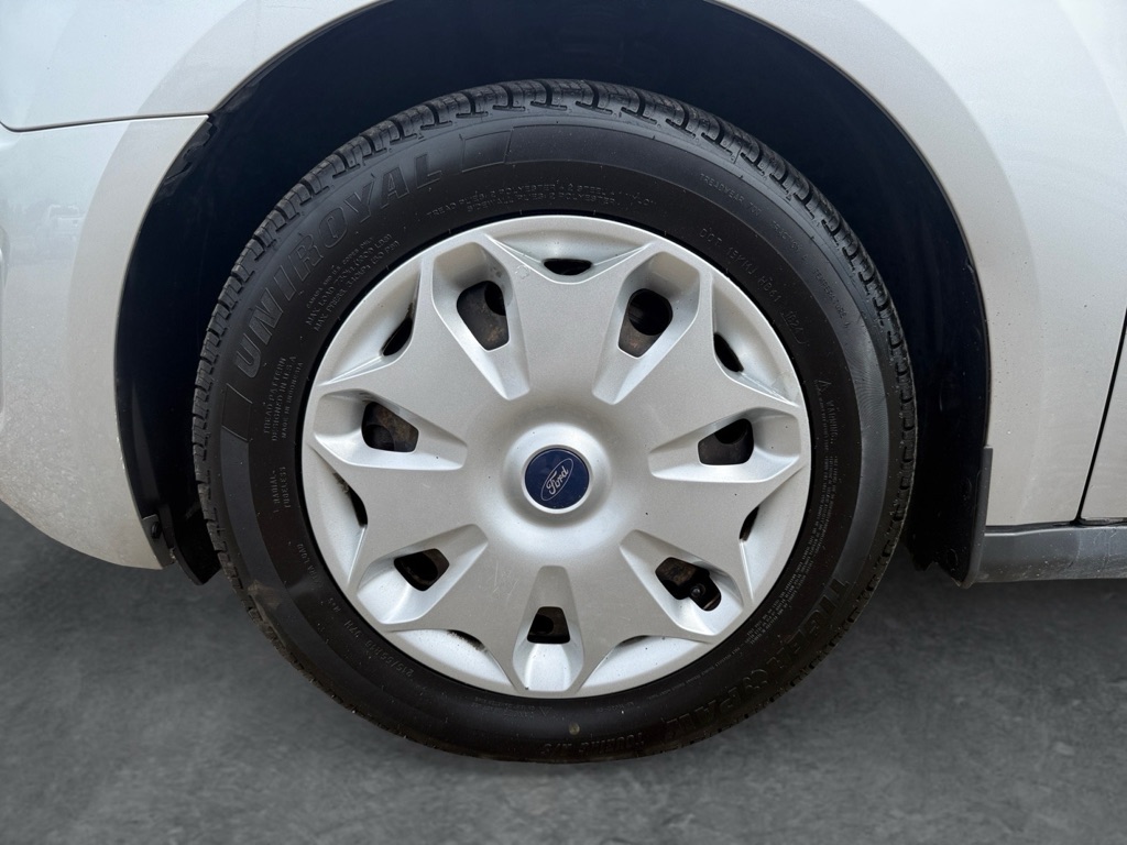 Photo 34 of this FORD TRANSIT CONNECT