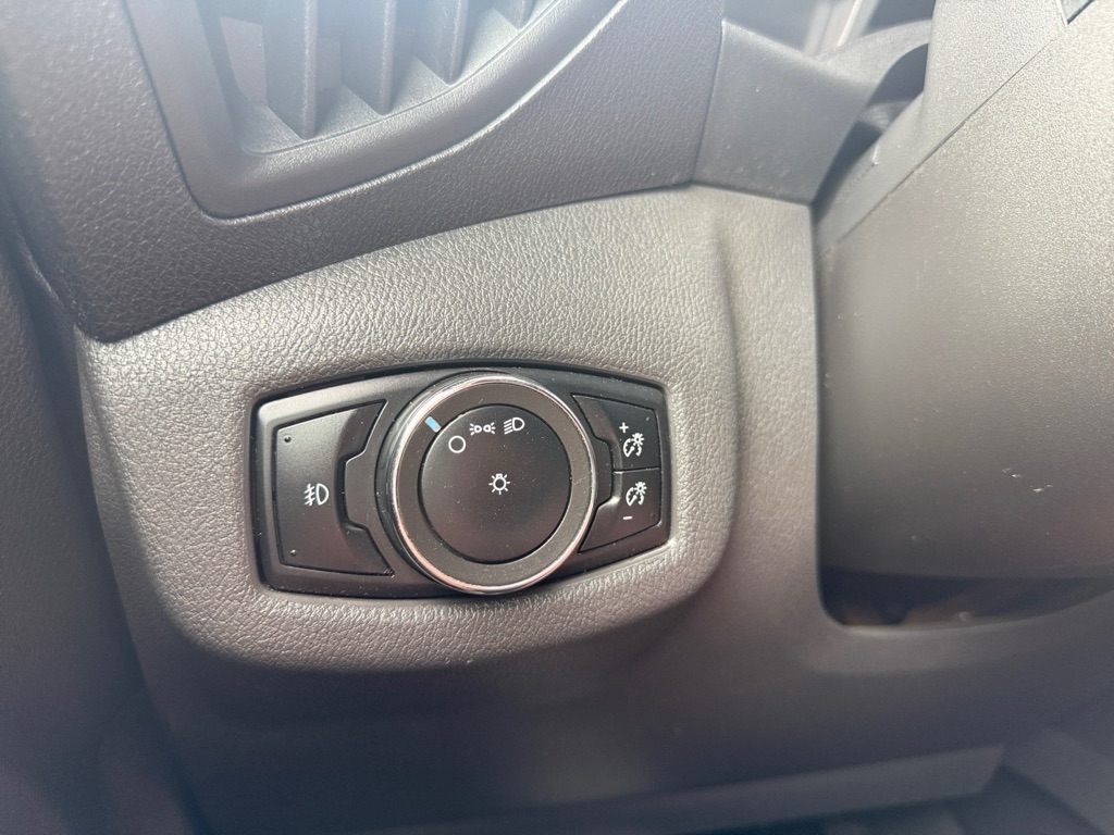 Photo 24 of this FORD TRANSIT CONNECT