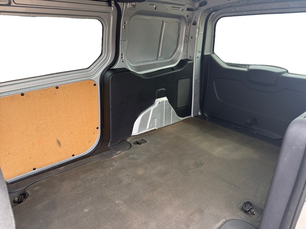 Photo 13 of this FORD TRANSIT CONNECT