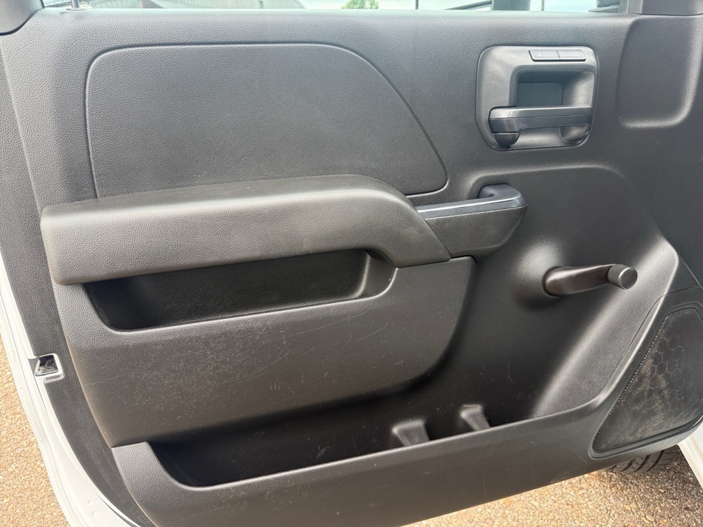 Photo 26 of this CHEVROLET SILVERADO 3500