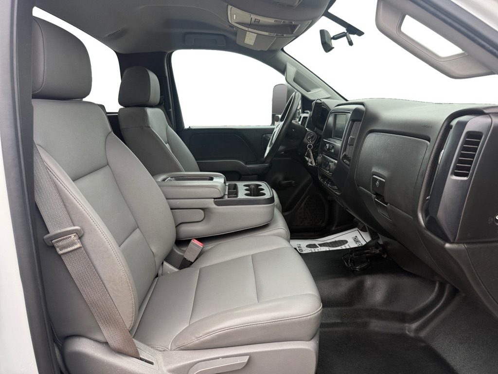 Photo 9 of this CHEVROLET SILVERADO 3500