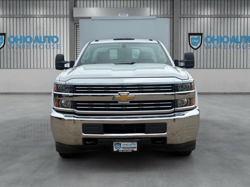Photo 2 of this CHEVROLET SILVERADO 3500