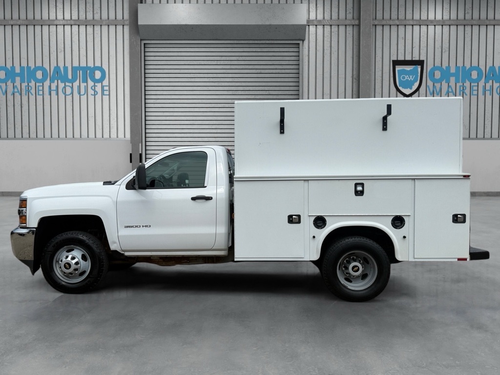 Photo 4 of this CHEVROLET SILVERADO 3500