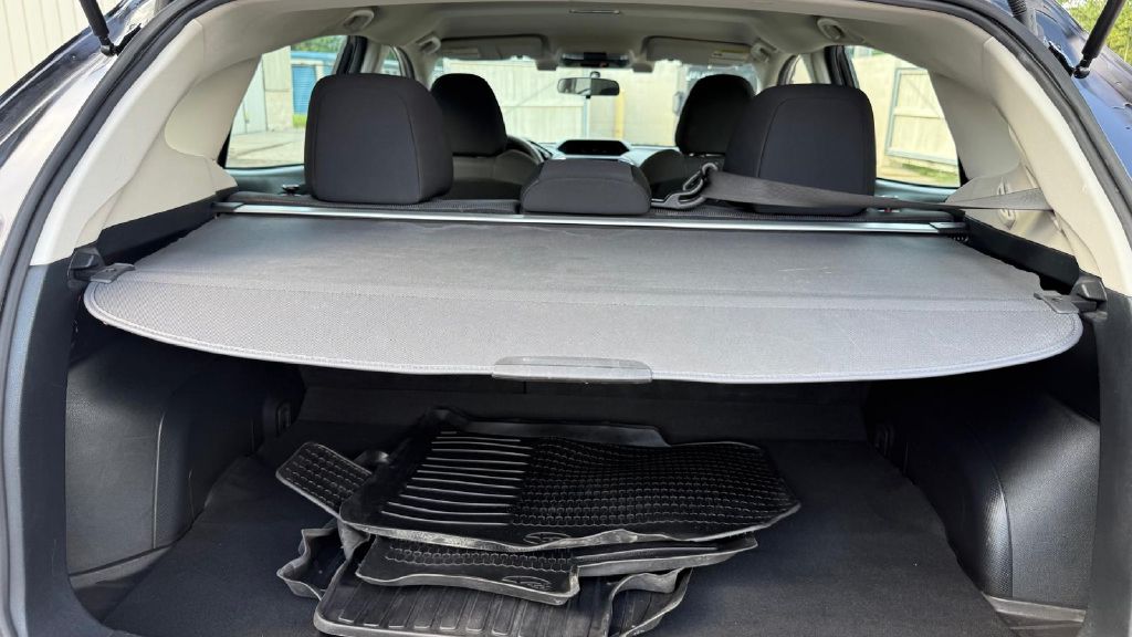 Photo 8 of this SUBARU IMPREZA