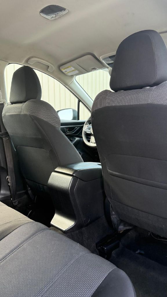 Photo 11 of this SUBARU IMPREZA