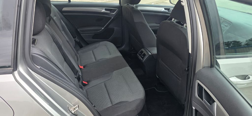 Photo 15 of this VOLKSWAGEN GOLF SPORTWAGEN