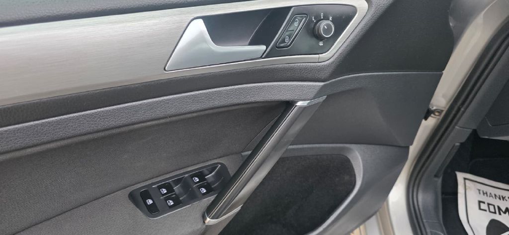 Photo 19 of this VOLKSWAGEN GOLF SPORTWAGEN