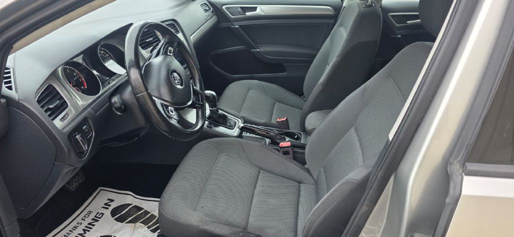 Photo 21 of this VOLKSWAGEN GOLF SPORTWAGEN