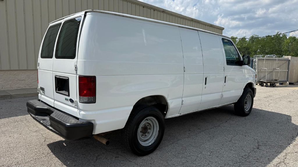 Photo 5 of this FORD ECONOLINE