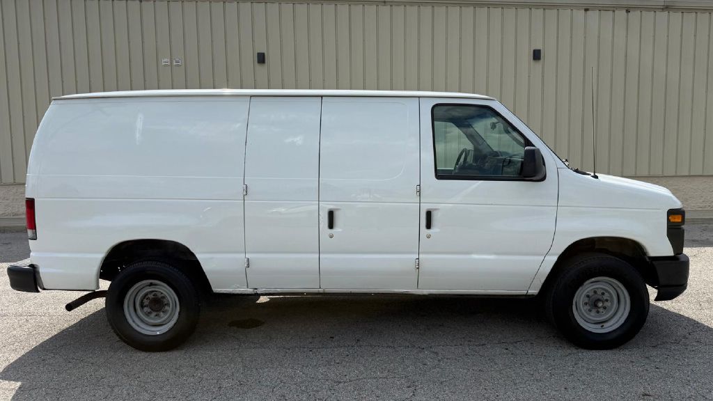 Photo 6 of this FORD ECONOLINE