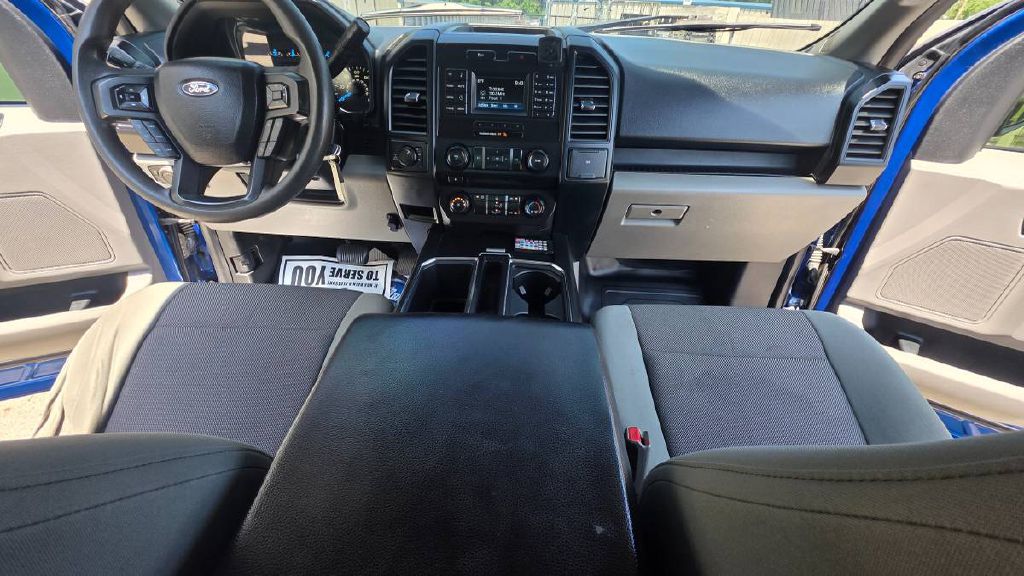 Photo 15 of this FORD F150 XL