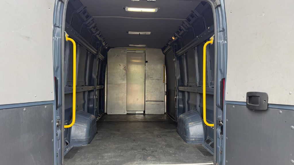 Photo 13 of this RAM PROMASTER 3500
