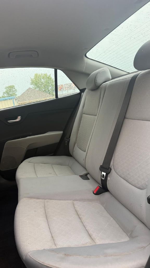 Photo 13 of this KIA RIO