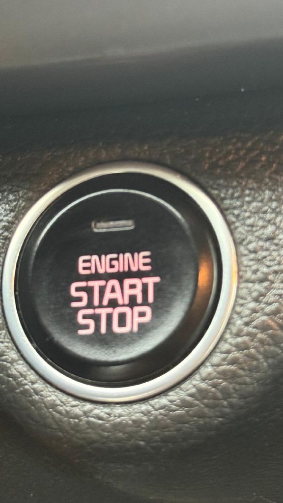 Photo 22 of this KIA RIO