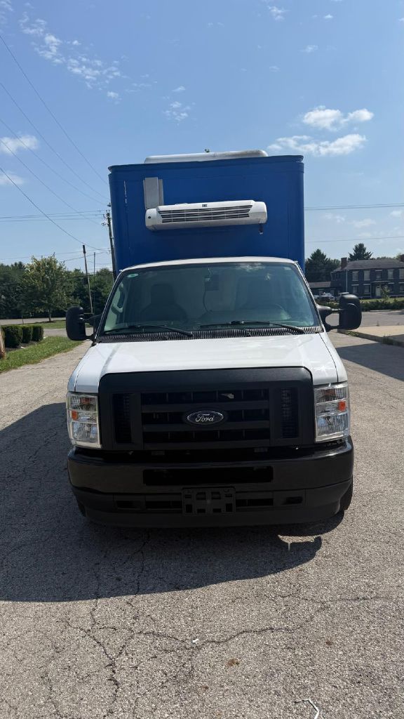 Photo 8 of this FORD ECONOLINE