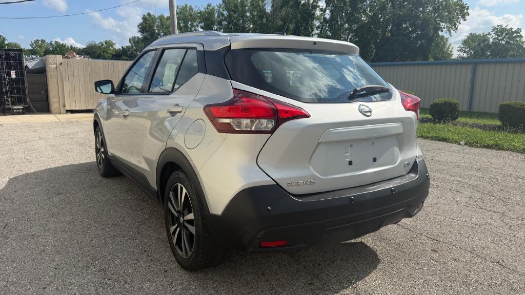 Photo 3 of this NISSAN KICKS