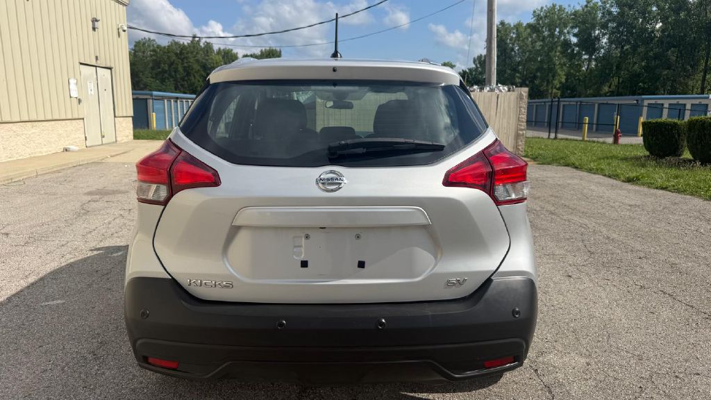 Photo 8 of this NISSAN KICKS