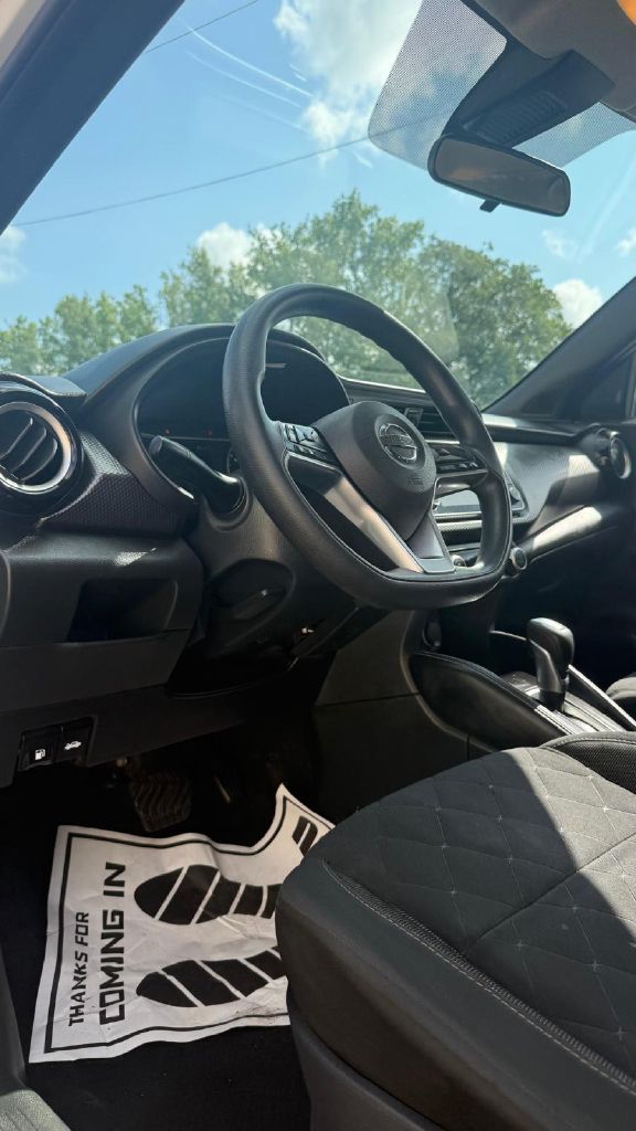 Photo 9 of this NISSAN KICKS