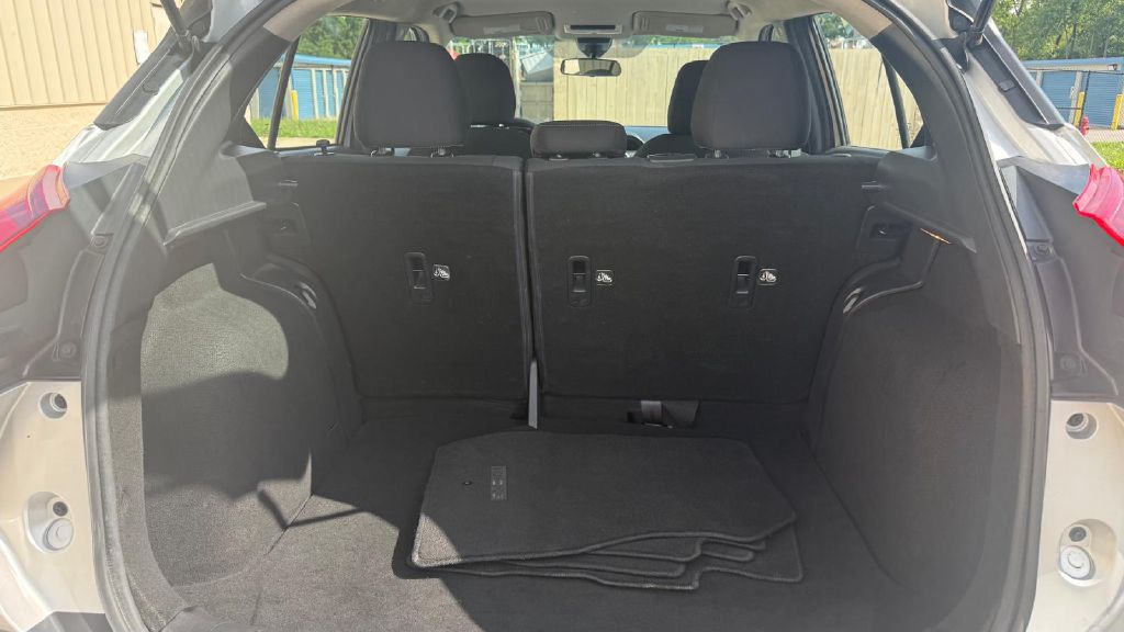 Photo 15 of this NISSAN KICKS
