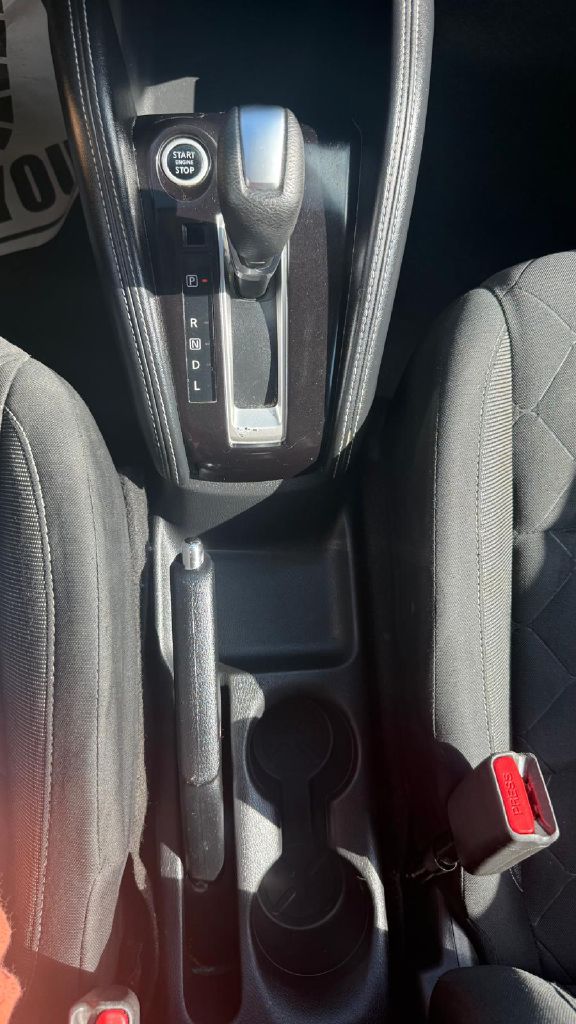 Photo 21 of this NISSAN KICKS