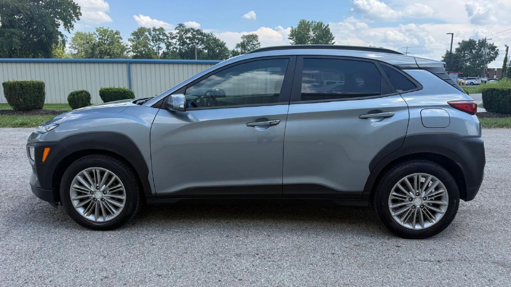 Photo 2 of this HYUNDAI KONA