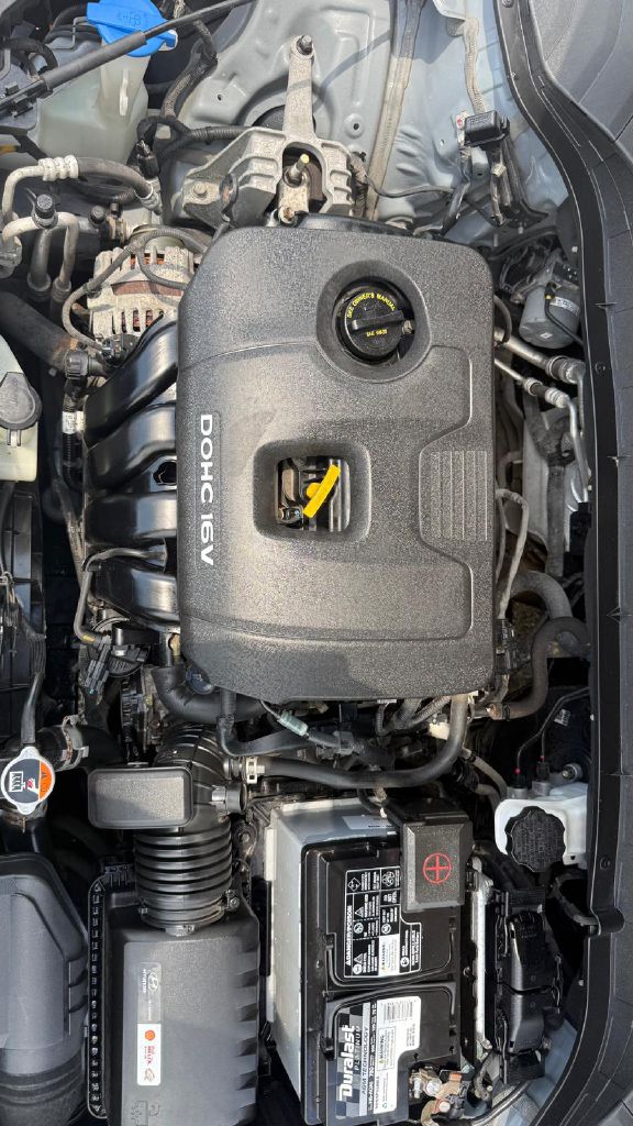 Photo 23 of this HYUNDAI KONA