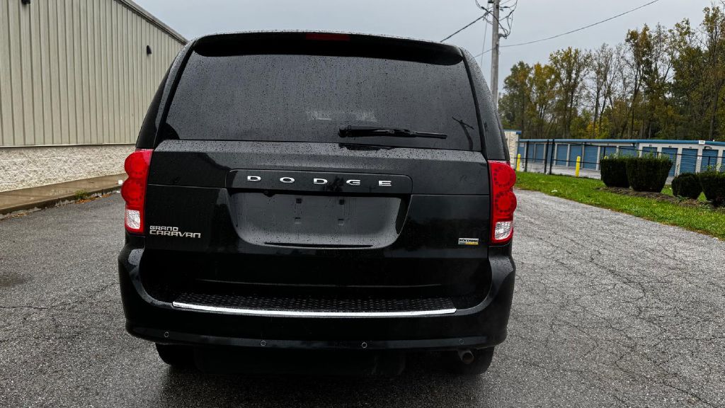 Photo 6 of this DODGE GRAND CARAVAN