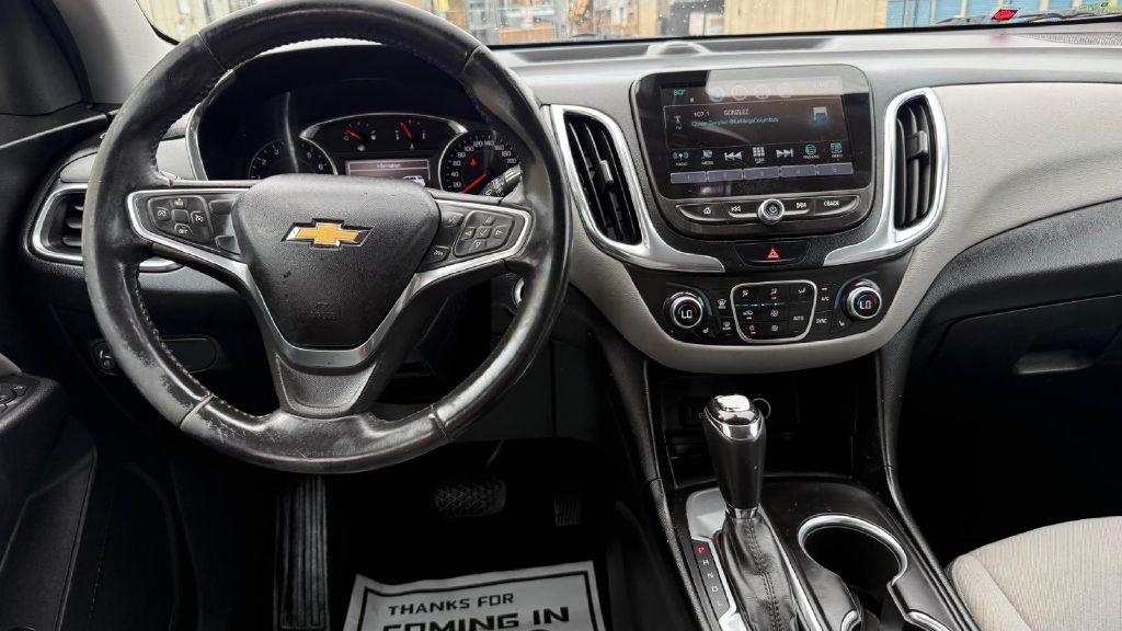 Photo 11 of this CHEVROLET EQUINOX