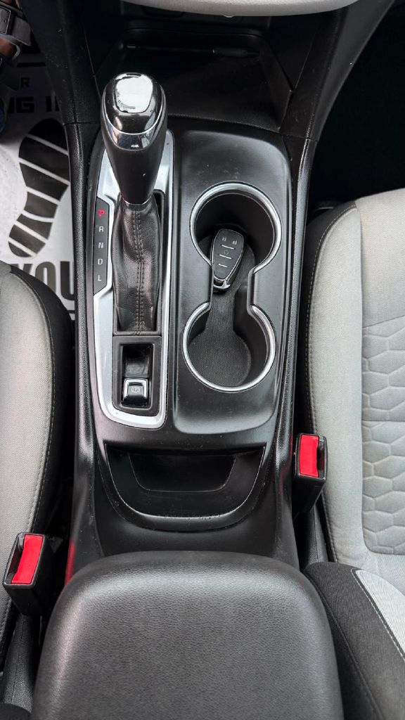 Photo 24 of this CHEVROLET EQUINOX