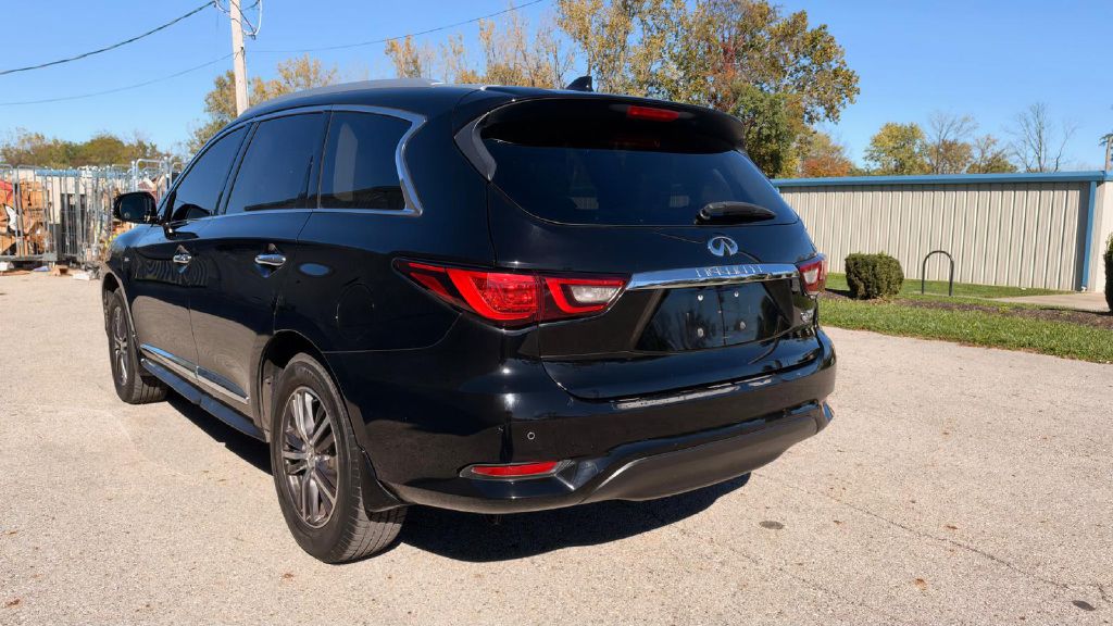 Photo 3 of this INFINITI QX60
