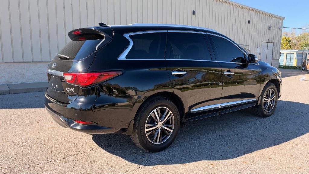 Photo 5 of this INFINITI QX60