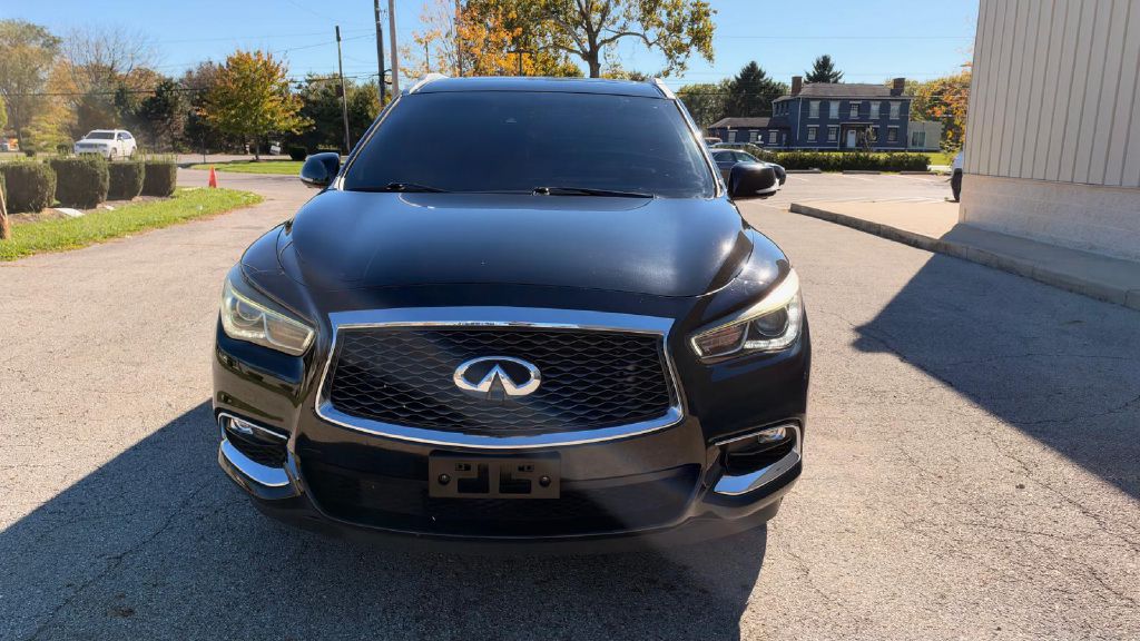 Photo 8 of this INFINITI QX60