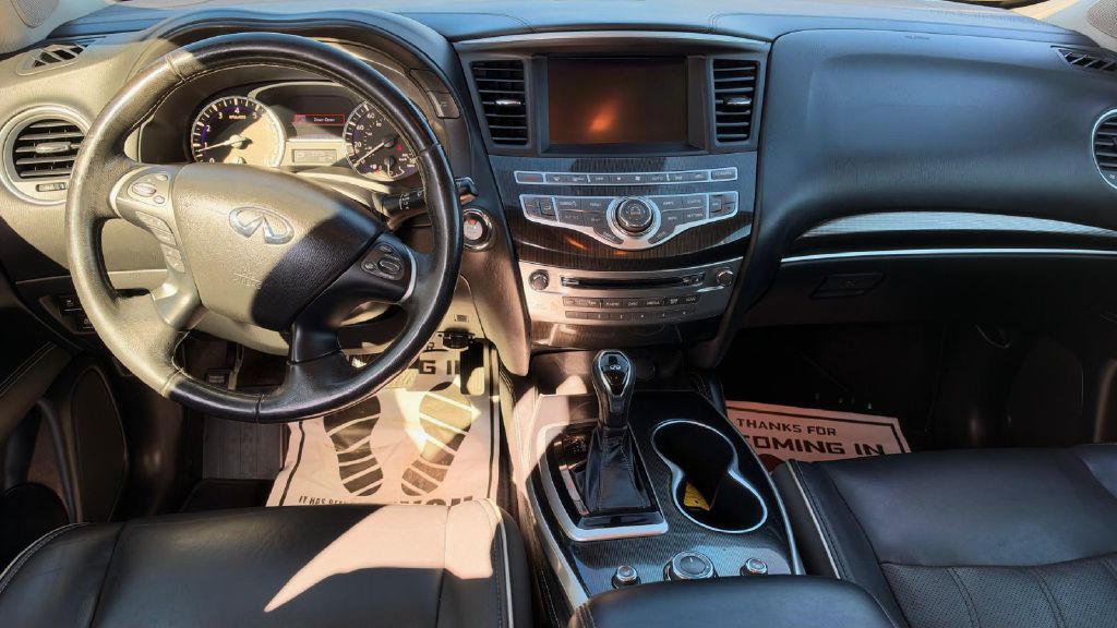 Photo 12 of this INFINITI QX60
