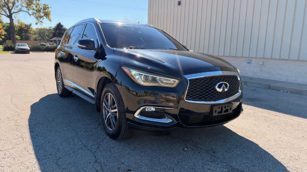 Photo 2 of this INFINITI QX60