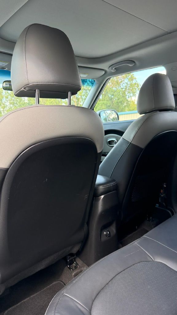 Photo 14 of this KIA SOUL