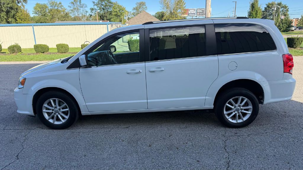 Photo 2 of this DODGE GRAND CARAVAN