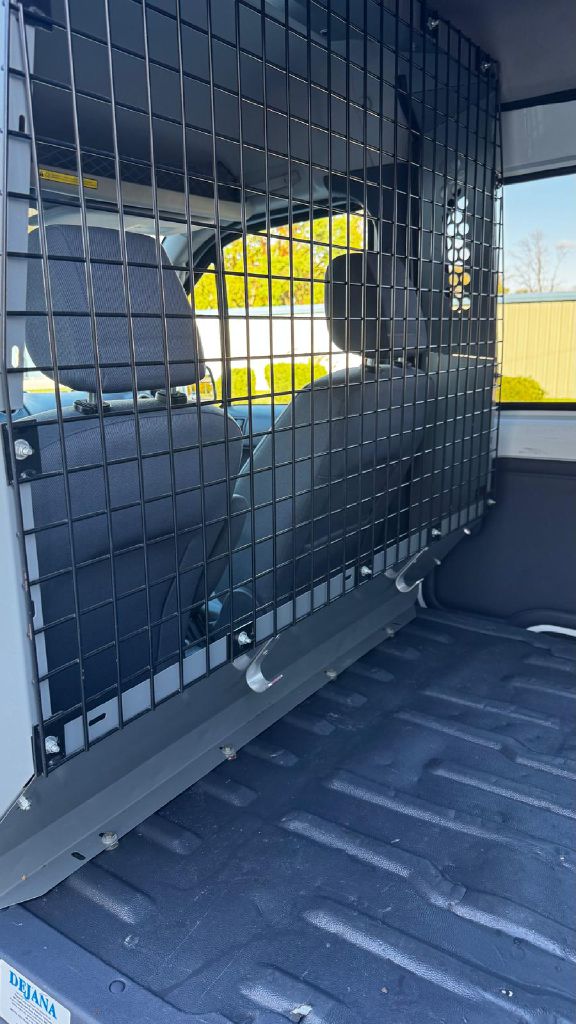 Photo 10 of this FORD TRANSIT CONNECT