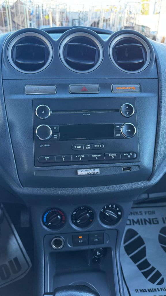 Photo 21 of this FORD TRANSIT CONNECT