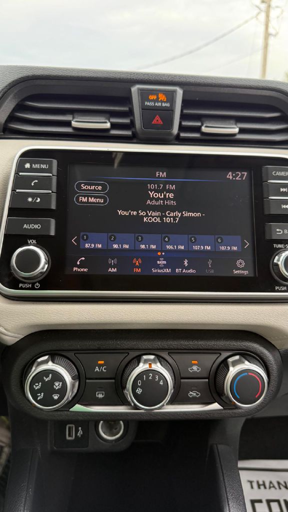Photo 22 of this NISSAN VERSA