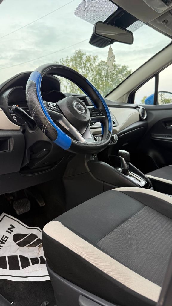 Photo 24 of this NISSAN VERSA
