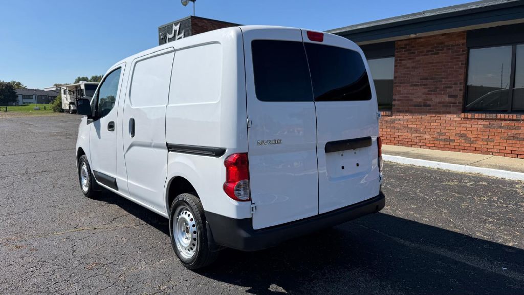 Photo 5 of this NISSAN NV200