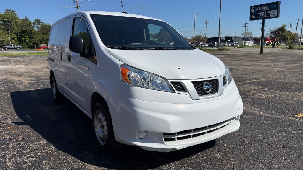 Photo 9 of this NISSAN NV200